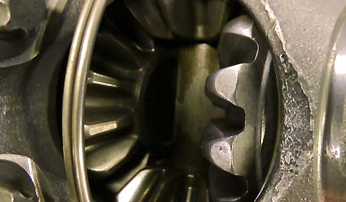 close up angled side view showing the inner gears of a volkswagen golf differential